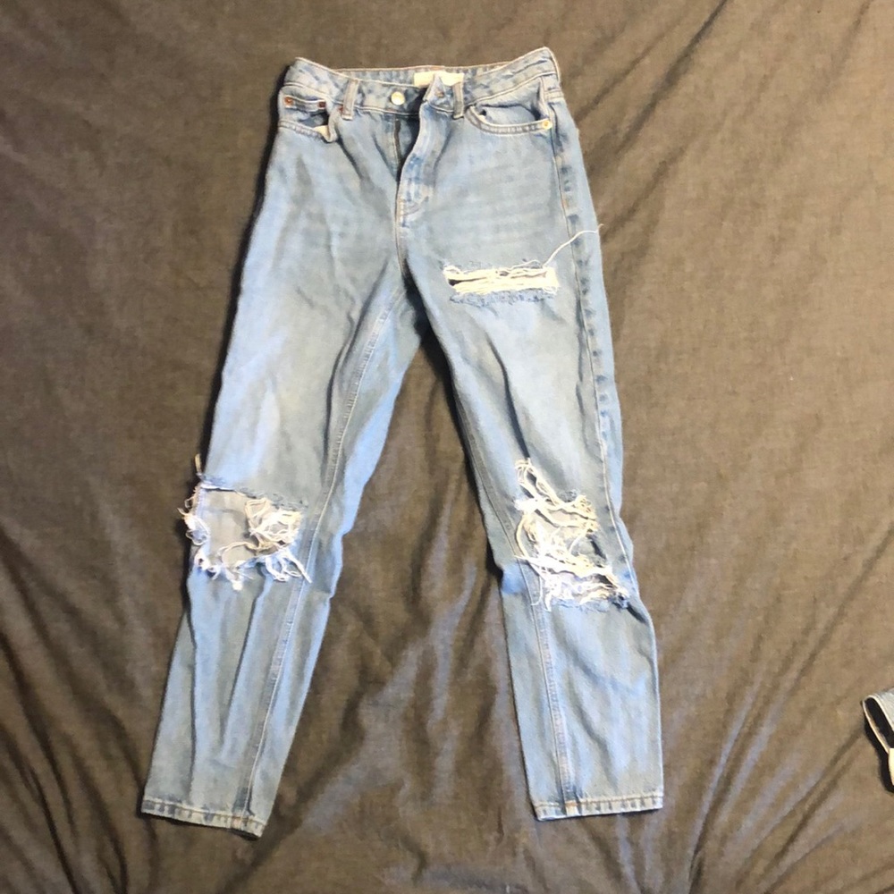 Topshop “mom” jeans (size 25)